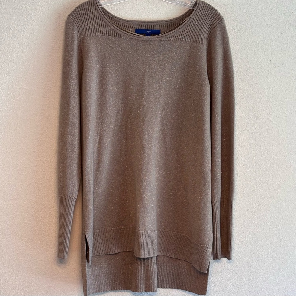 EUC Apt. 9 Women's Classic Tan Crew Neck Sweater Size Large